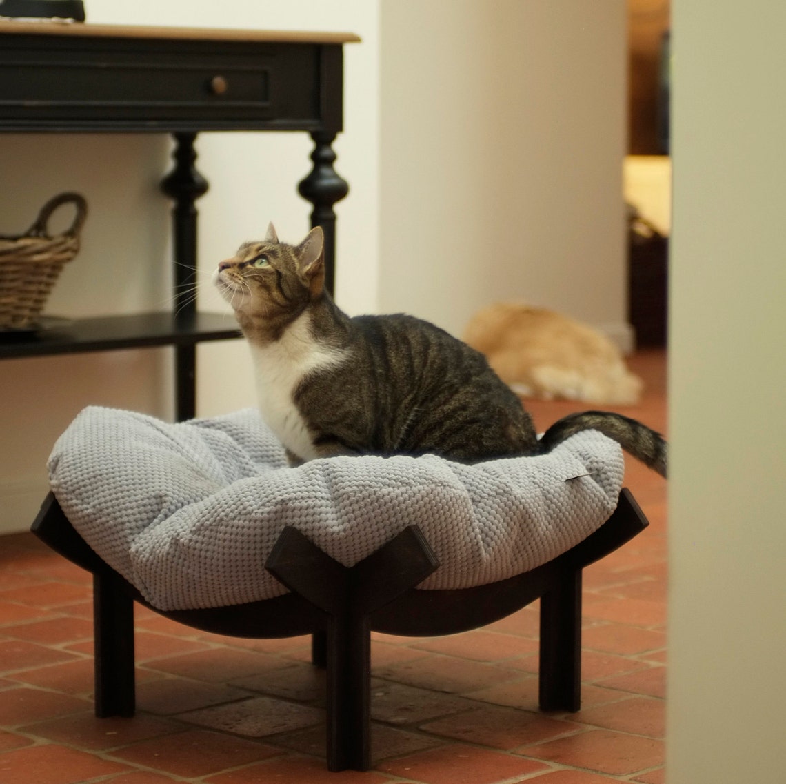 Pagoda Cat Bed: Birch Plywood Pet House with Pillow, Asia Style