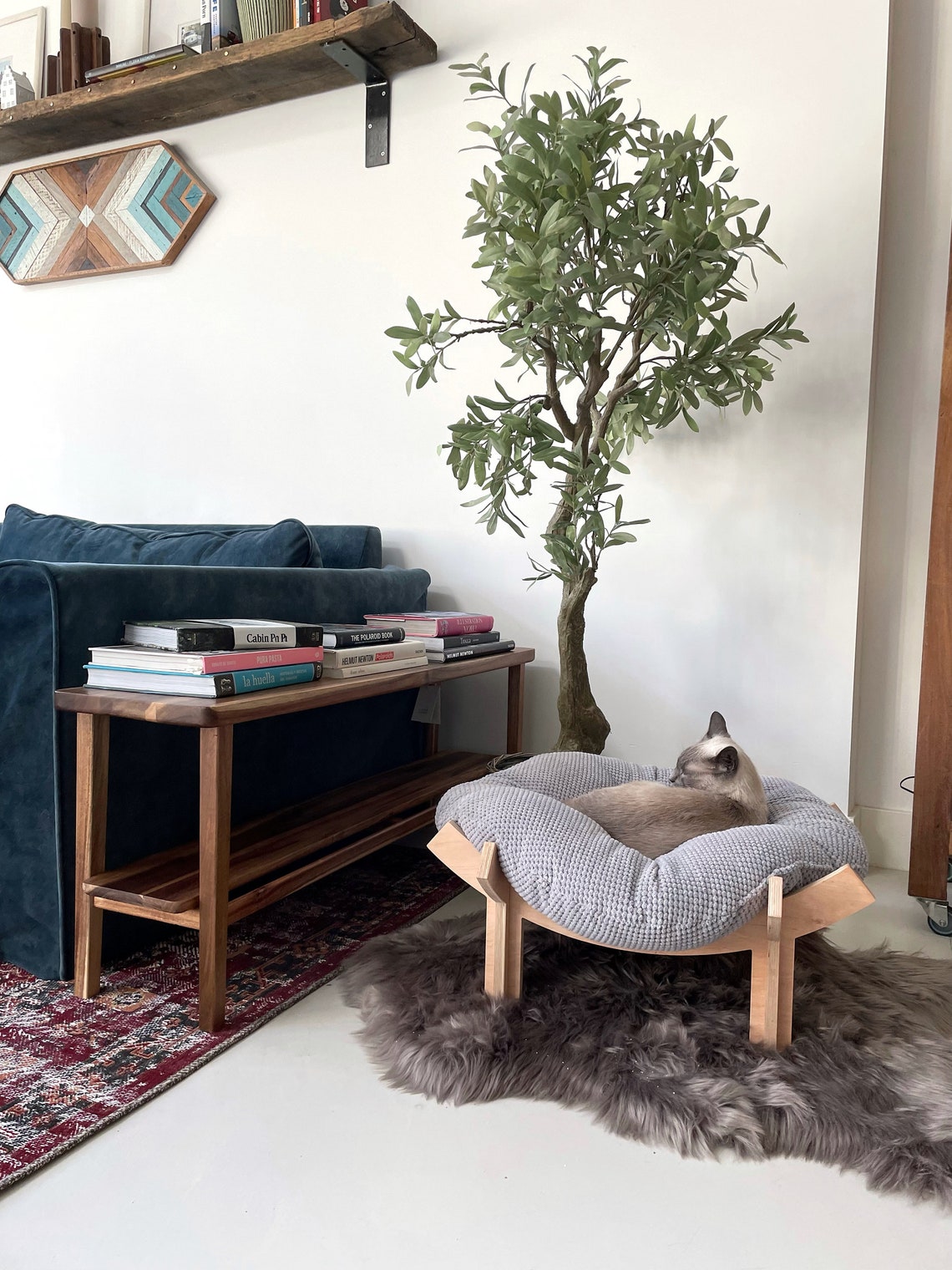 Pagoda Cat Bed: Birch Plywood Pet House with Pillow, Asia Style