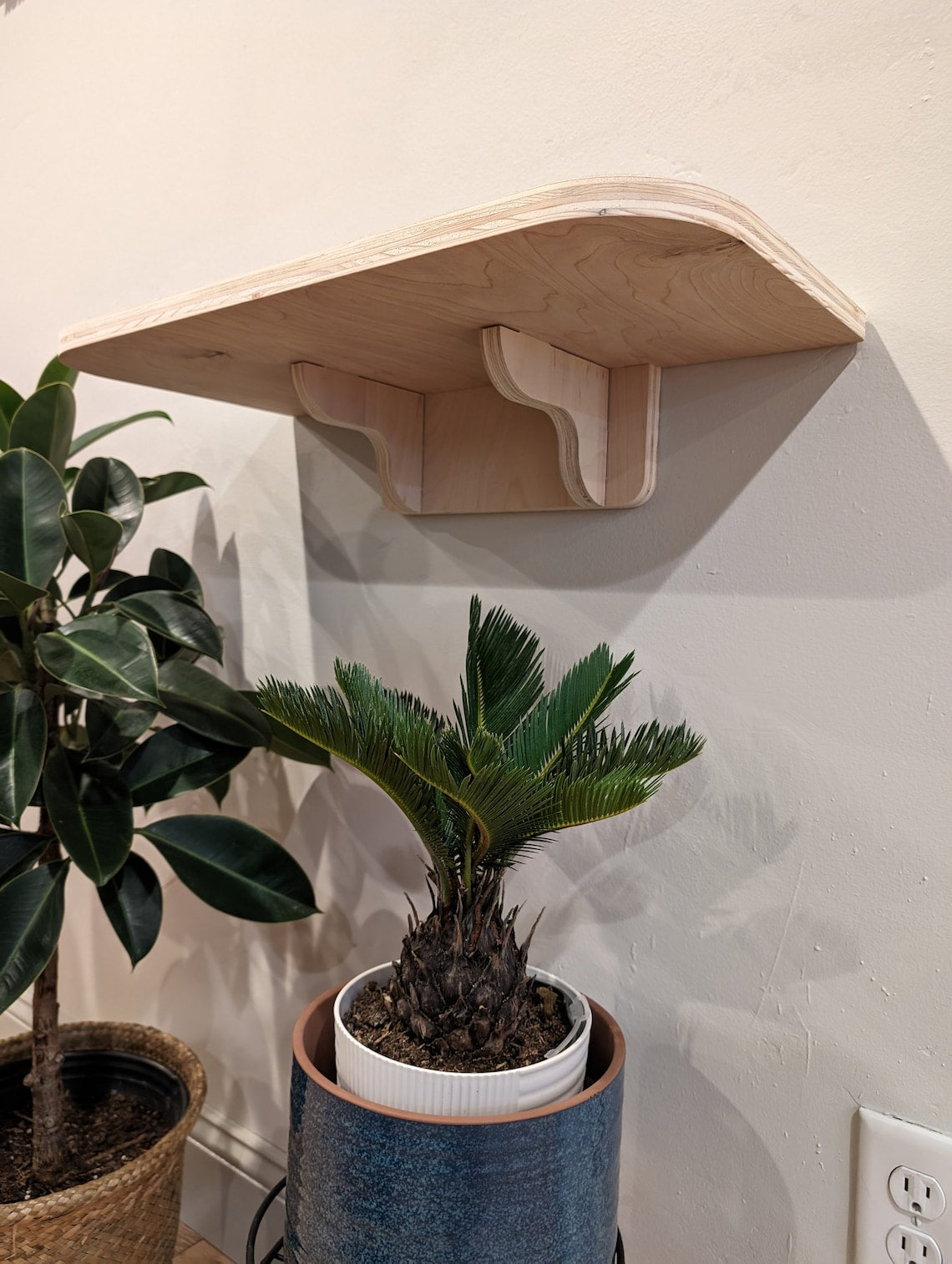 Cat wall mounted bed, shelf, platform, furniture. cat lounge | Contains one bed