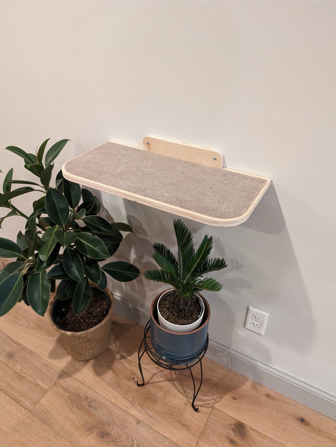 Cat wall mounted bed, shelf, platform, furniture. cat lounge | Contains one bed